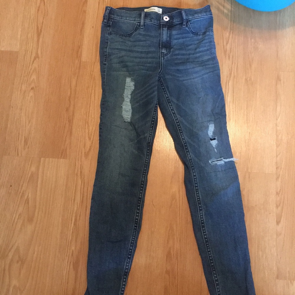 distressed abercrombie and fitch jeans
